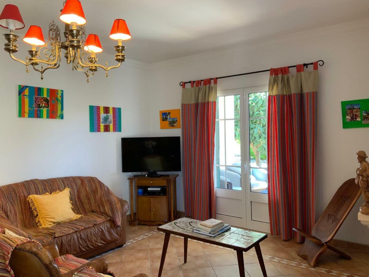 Guest House Alfarrobeiras Албуфейра Екстер'єр фото