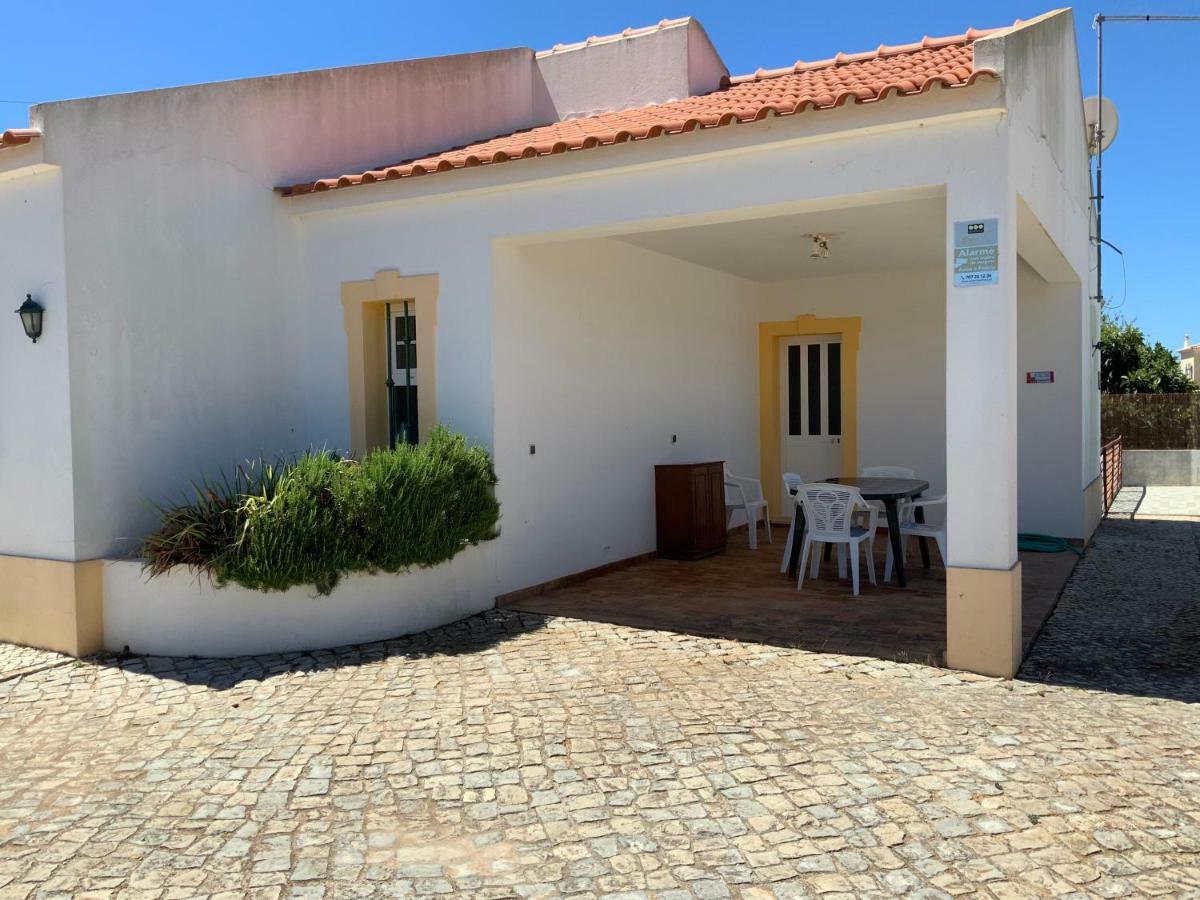 Guest House Alfarrobeiras Албуфейра Екстер'єр фото